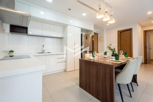 Spacious 1 Bedroom Apartment for RENT in BKK1 with Gym and Pool