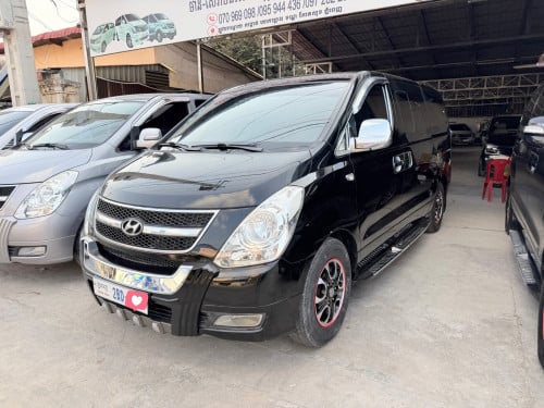 Starex 09 ដំបូលបេីក2តង់ហ្វូលអប់សិនរំលស់សុត100%បាន
