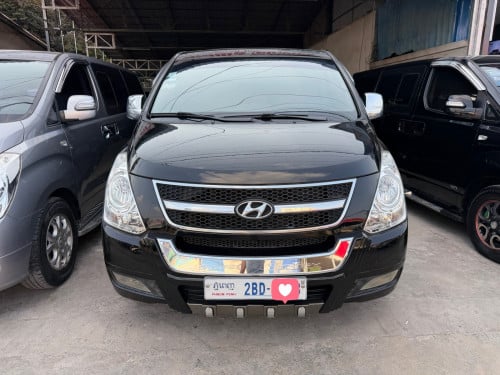 Starex 09 ដំបូលបេីក2តង់ហ្វូលអប់សិនរំលស់សុត100%បាន