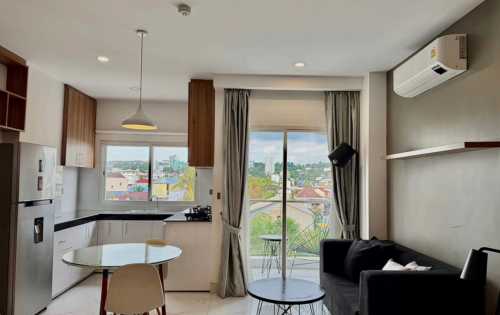 Studio 400$