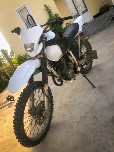Custom Suzuki DR250 RX LT Djebel