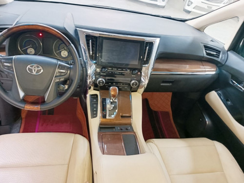 Toyota Alphard 2015 Lounges