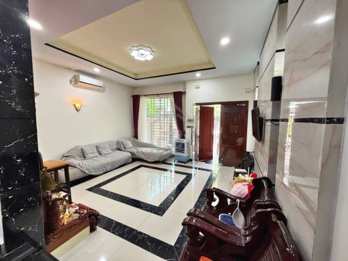Twin Villa 4 Bedrooms for RENT near RATANA PLAZA_Teuk Thla