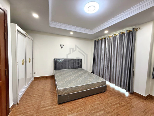 Twin Villa 4 Bedrooms for RENT near RATANA PLAZA_Teuk Thla