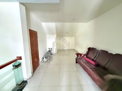 Twin Villa 4 Bedrooms for RENT near RATANA PLAZA_Teuk Thla