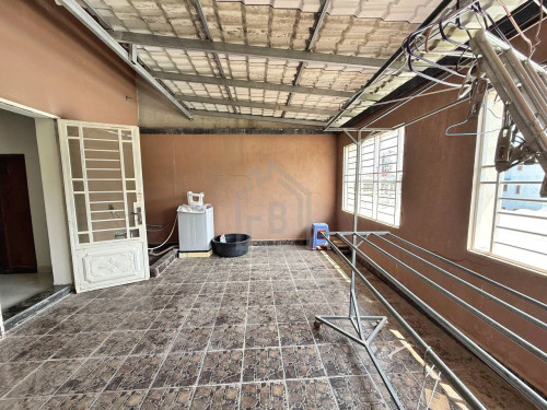 Twin Villa 4 Bedrooms for RENT near RATANA PLAZA_Teuk Thla