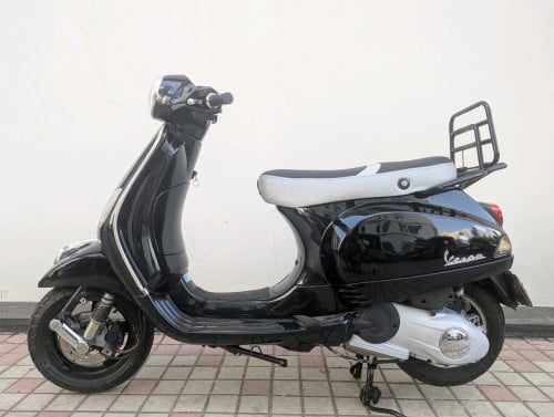 Vespa LX 125