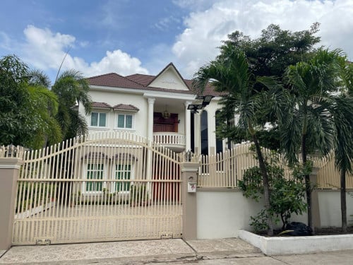 Villa for rent 6Bedroom | Choam Chau3