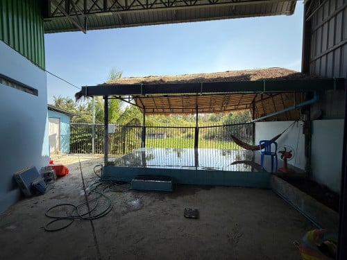 ផ្ទះអាជីវកម្ម