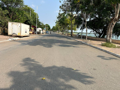ផ្ទះសម្រាប់លក់ឬជួលនៅជាប់មាត់ទន្លេរក្នុងក្រុងកំពង់ចាម