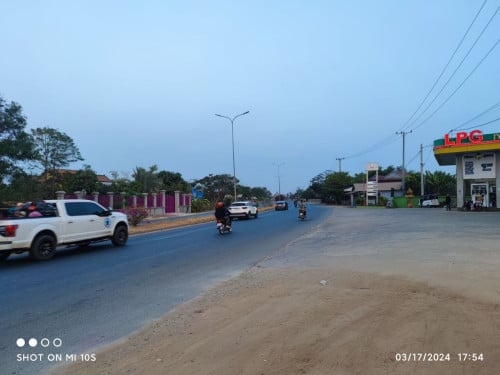 ដីសម្រាប់លក់