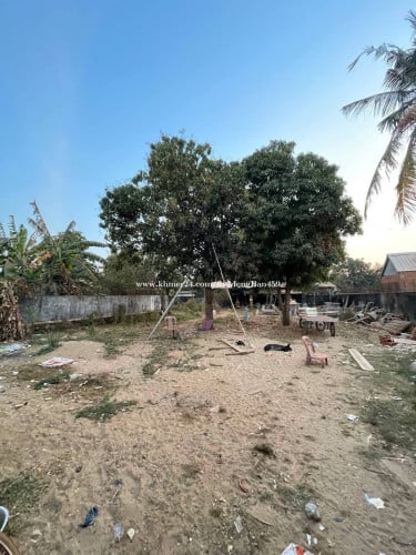 ដីលក់