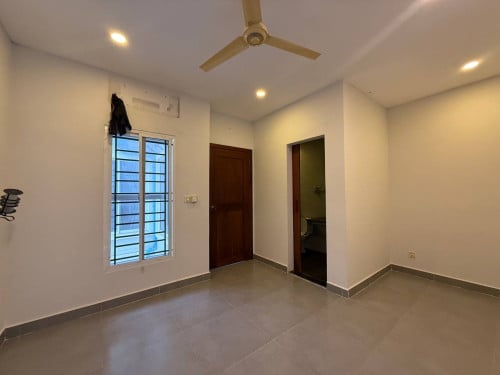 ផ្ទះវីឡា លក់បន្ទាន់ខ្លាំង148,200 ដុល្លារ សង្កាត់ព្រែកឯង ខណ្ឌច្បារអំពៅ