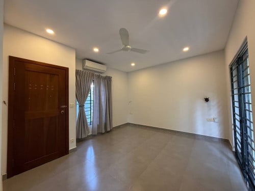 ផ្ទះវីឡា លក់បន្ទាន់ខ្លាំង148,200 ដុល្លារ សង្កាត់ព្រែកឯង ខណ្ឌច្បារអំពៅ