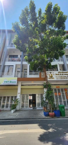 ផ្ទះលក់ បន្ទាន់ 155000 ចរចា