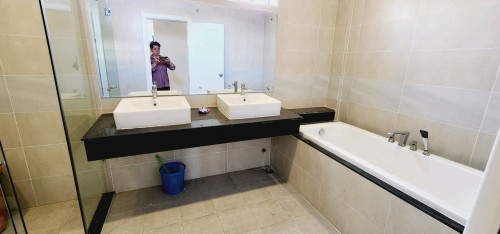 ផ្ទះលក់ បន្ទាន់ 155000 ចរចា
