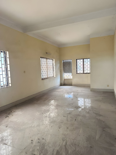 ផ្ទះ3ល្វែងជួលស្ថិតនៅផ្លូវវេងស្រេង
