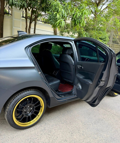 លក់ Honda City ឆ្នាំ​ 2022 RS Full Option
