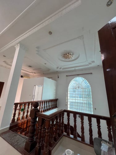 ផ្ទះជួលទួលទំពូងទី១ (US$2,500 ចរចារ ) អាចជួលជាការិយាល័យ ផ្ទះស្នាក់នៅ រឺហាង ចំណតឡាន១០