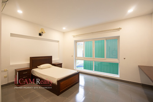 11 Bedroom Villa With Private Pool For Rent in BKK1