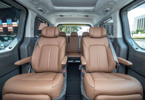 2024 VIP ម្ខាស់ទី១ ឡានផ្ទាល់ staria Lounge AWD