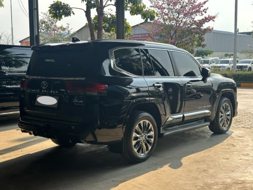2025 LAND CRUISER VX.R TWIN TURBO Full Options អារ៉ាប់