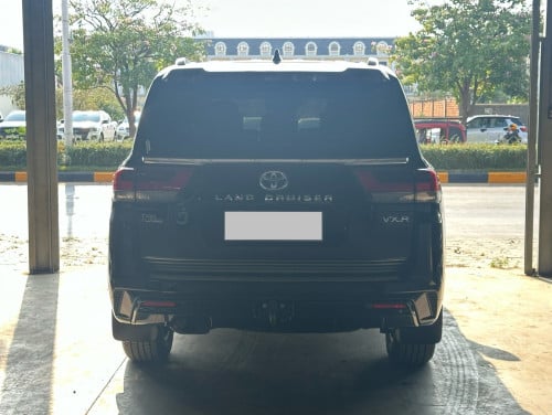 2025 LAND CRUISER VX.R TWIN TURBO Full Options អារ៉ាប់