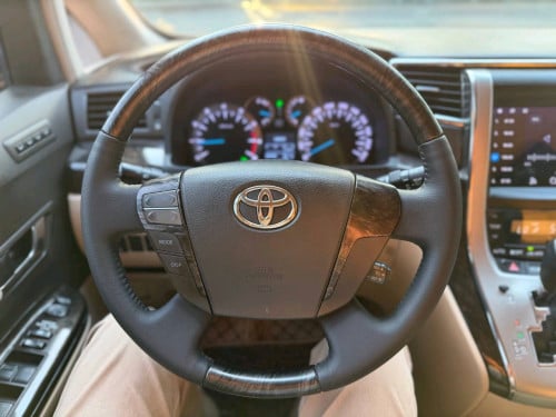 Alphard 2014 ឆ្វេងហ្សុន (ខ្លាញ់គោ)
