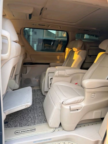 Alphard 2014 ឆ្វេងហ្សុន (ខ្លាញ់គោ)