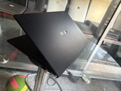 ASUS Expertbook/Core i7/ram16/SSD512/15.6inch MX250 2G fore design