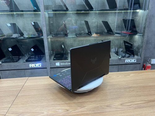 Asus Tuf gaming F15 FX506 (Gaming&Design)