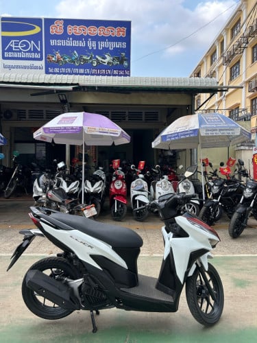 Honda Click 020y ម៉ូតូស្អាត សន្នុំ រំលស់សុទ្ធ100%