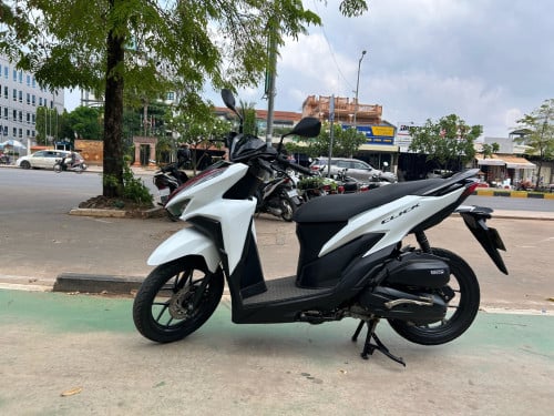 Honda Click 020y ម៉ូតូស្អាត សន្នុំ រំលស់សុទ្ធ100%