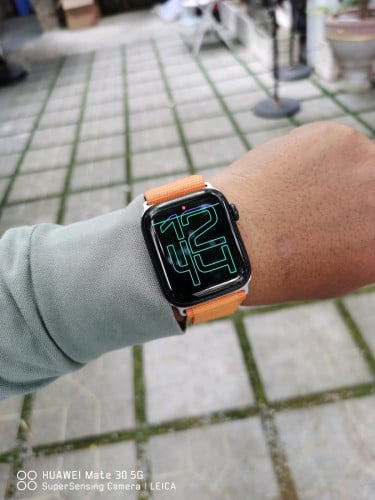 iwatch SE2 44MM conditions 97%