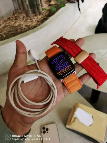 iwatch SE2 44MM conditions 97%