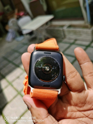 iwatch SE2 44MM conditions 97%