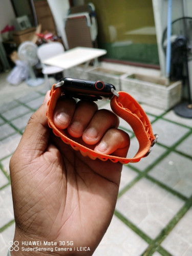 iwatch SE2 44MM conditions 97%