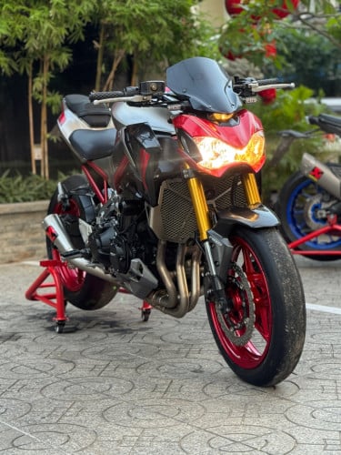 Kawasaki Z900