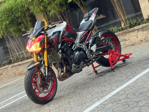 Kawasaki Z900
