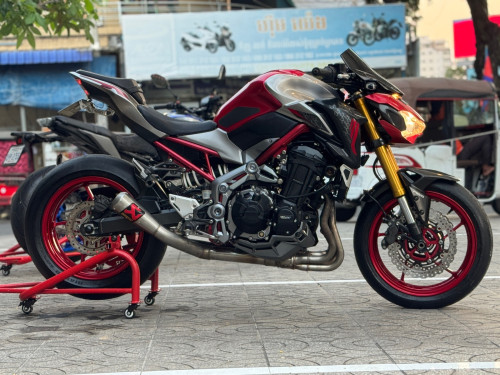 Kawasaki Z900