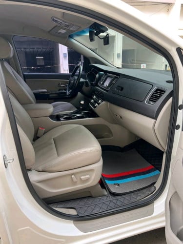 KIA CARNIVAL 019 ម៉ាស៊ូតឡានថ្មីក្រដាសពន្ធថ្មី មានលុយ10000$ដកឡានបានភ្លាមអត់សិក្សា