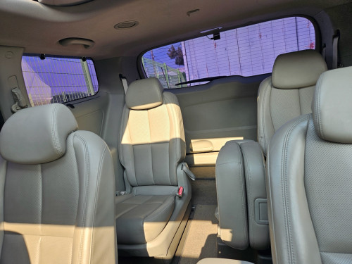 Kia carnival full option