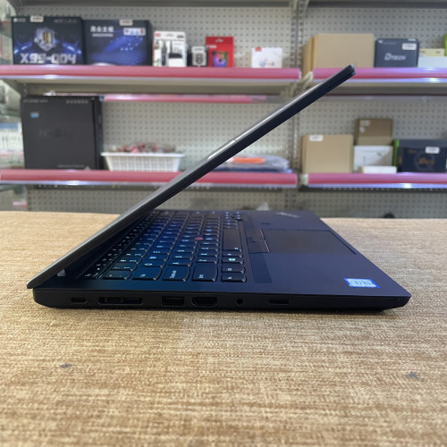 Lenovo ThinkPad T490