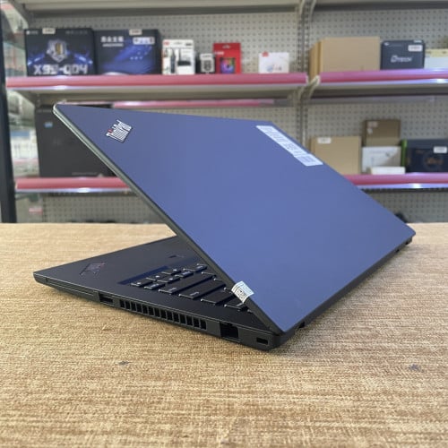 Lenovo ThinkPad T490