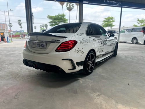 Mercedes C 300 2015 AMG សុីន Up C63 គ្រាន់តែគ្រឿងលេង 2000ជាង