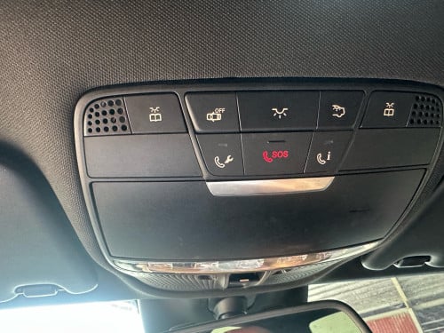 Mercedes C 300 2015 AMG សុីន Up C63 គ្រាន់តែគ្រឿងលេង 2000ជាង
