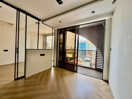 Modern 1-Bedroom Condo for Sale in BKK1 Urgent Sale TS 5