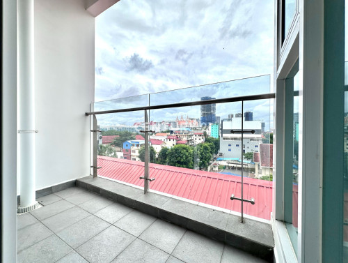 Modern Japanese Condo Unit for Rent- South of BKK1