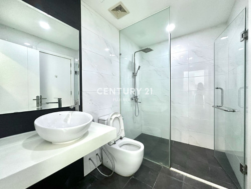 Modern Japanese Condo Unit for Rent- South of BKK1