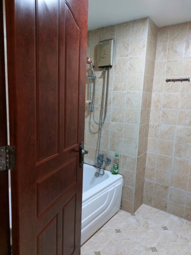 Olympia city Condo room for rent